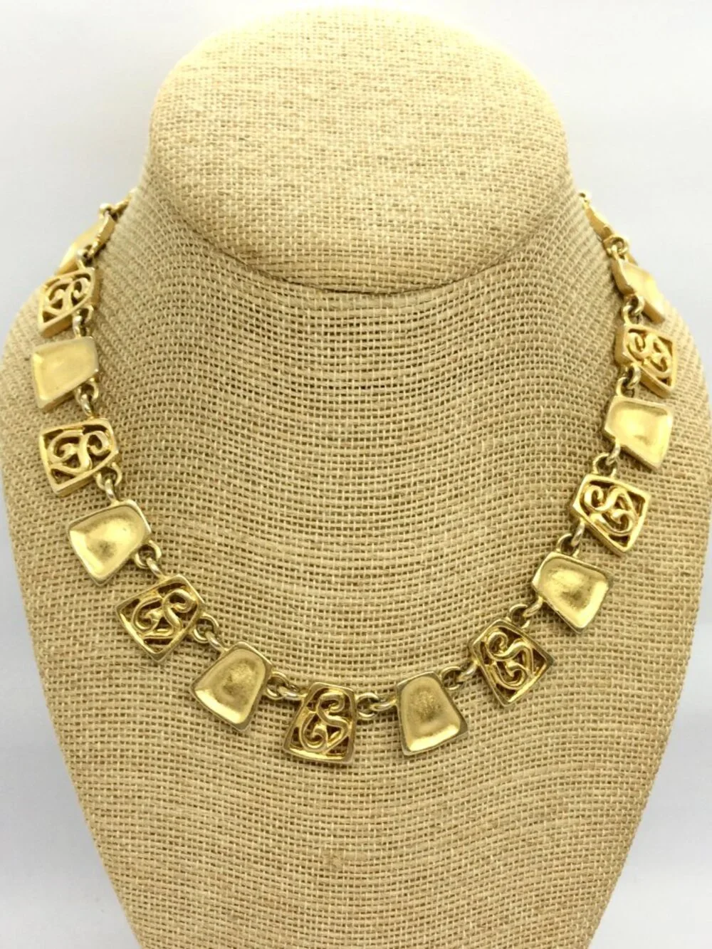 VINTAGE GOLD TONE Necklace Etruscan Revival Filigree Collar Brushed 16